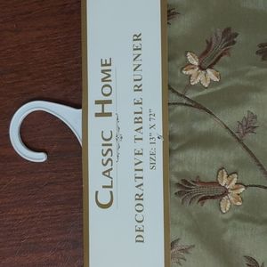 NWT Decorative table runner, 13"x72"